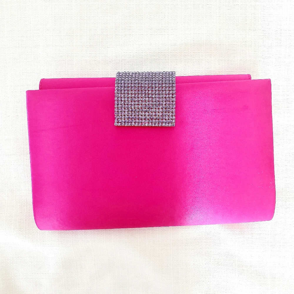 Vintage barbie pink clutch daniel swarovski
